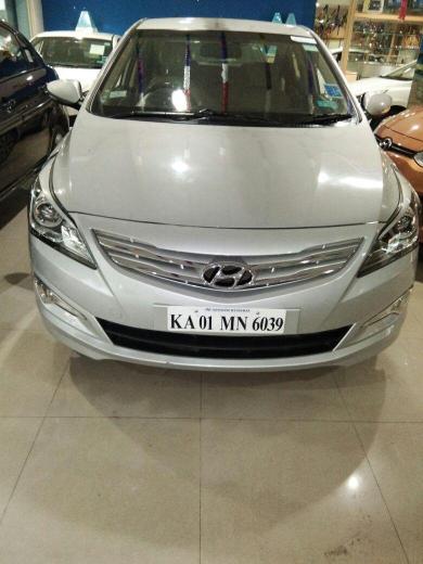 Hyundai Verna FLUIDIC 1.6 SX CRDI 2016