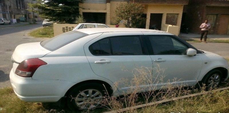 Maruti Suzuki Swift DZire VDi 2011