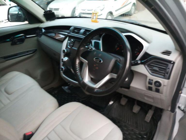 Mahindra KUV100 K6 6 STR 2016