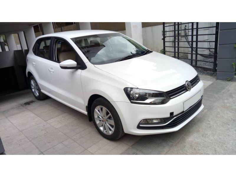 Volkswagen Polo Highline1.2L (P) 2015