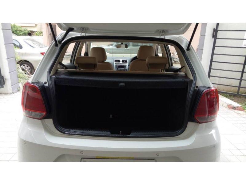 Volkswagen Polo Highline1.2L (P) 2015