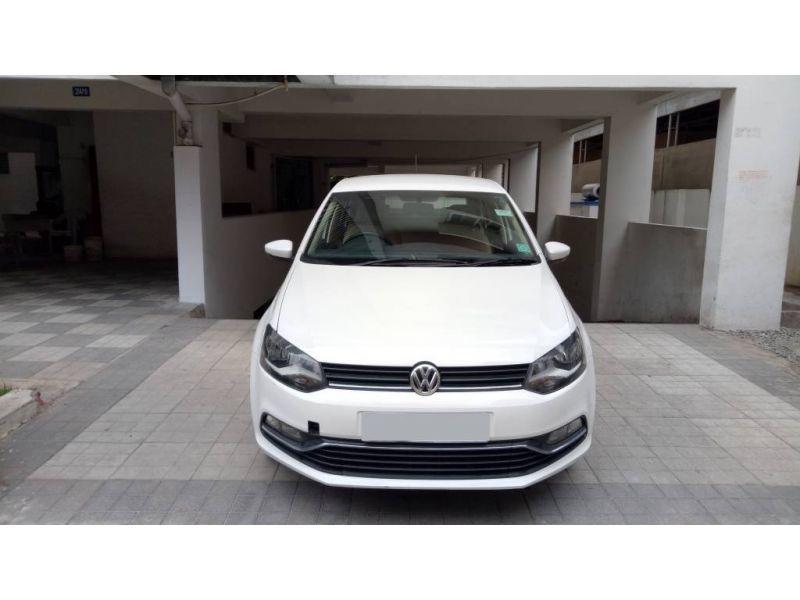 Volkswagen Polo Highline1.2L (P) 2015