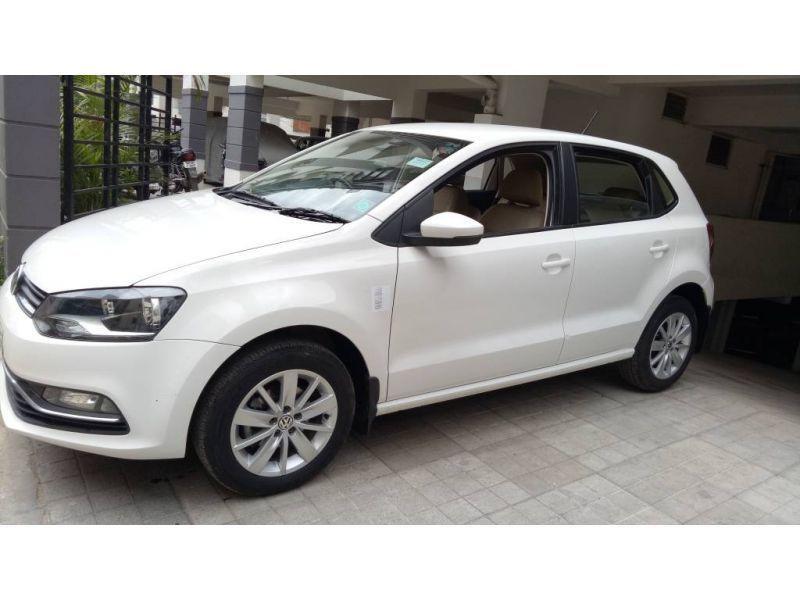 Volkswagen Polo Highline1.2L (P) 2015