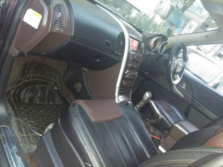Mahindra XUV500 W8 2012
