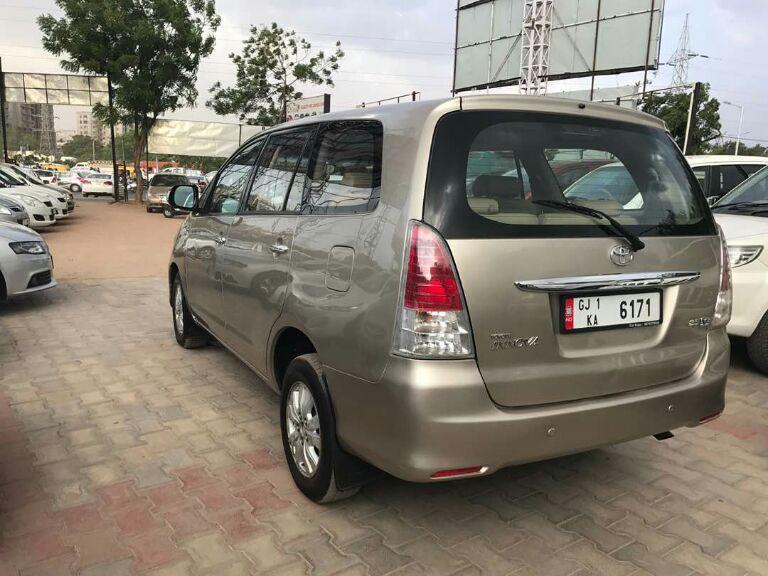 Toyota Innova 2.5 V 7 STR 2009