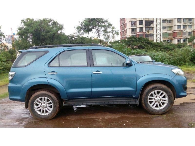 Toyota Fortuner 3.0 4x2 MT 2012