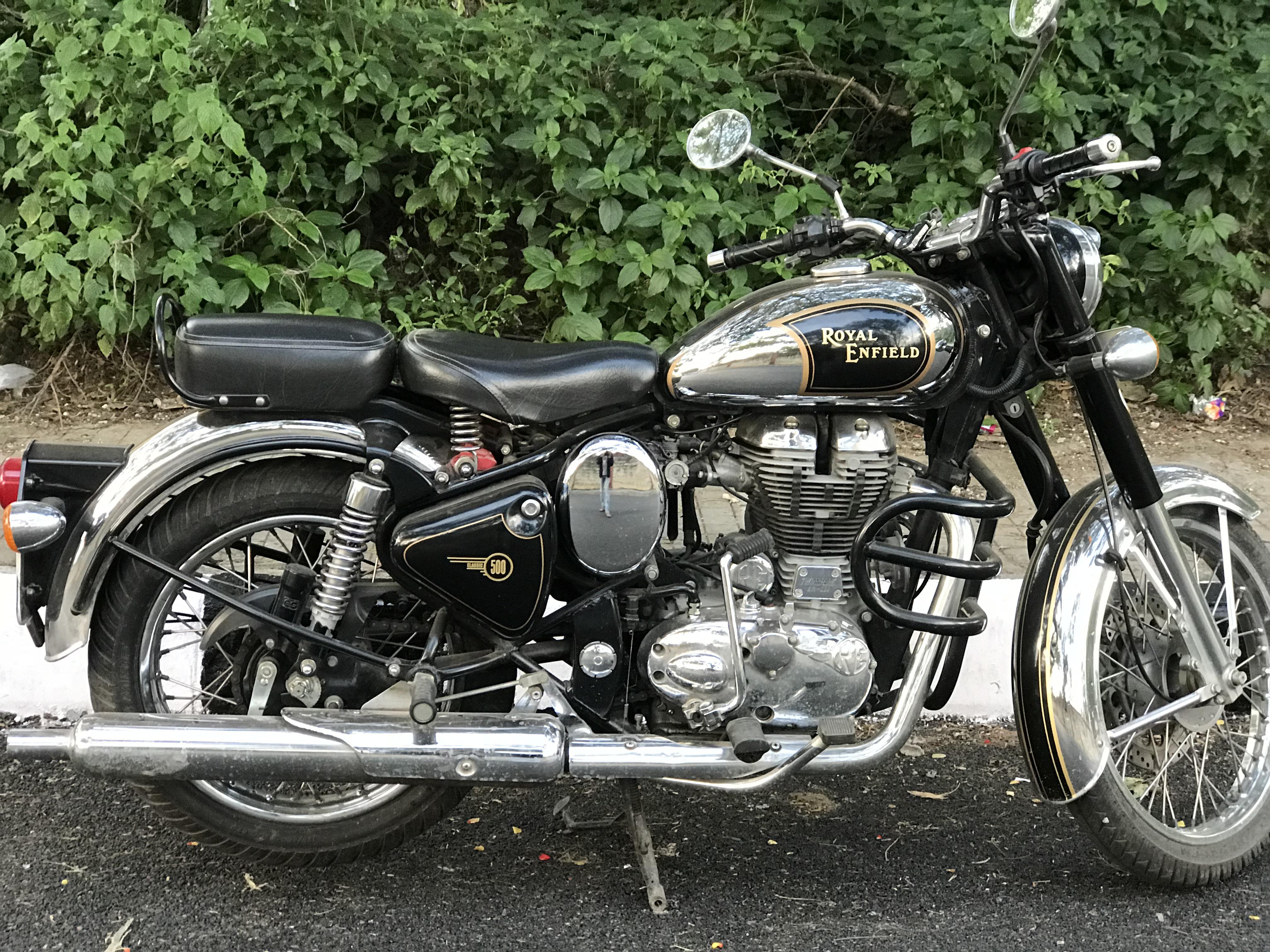 Royal Enfield Launches Classic Chrome Desert Storm
