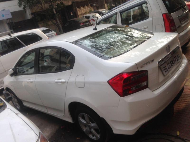 Honda City S i-VTEC 2013