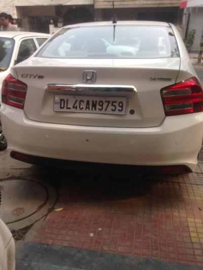 Honda City S i-VTEC 2013