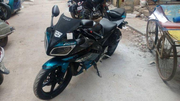 Yamaha YZF-R15 150cc 2015