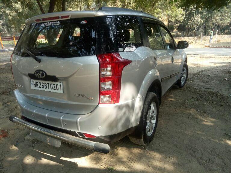 Mahindra XUV500 W8 2012