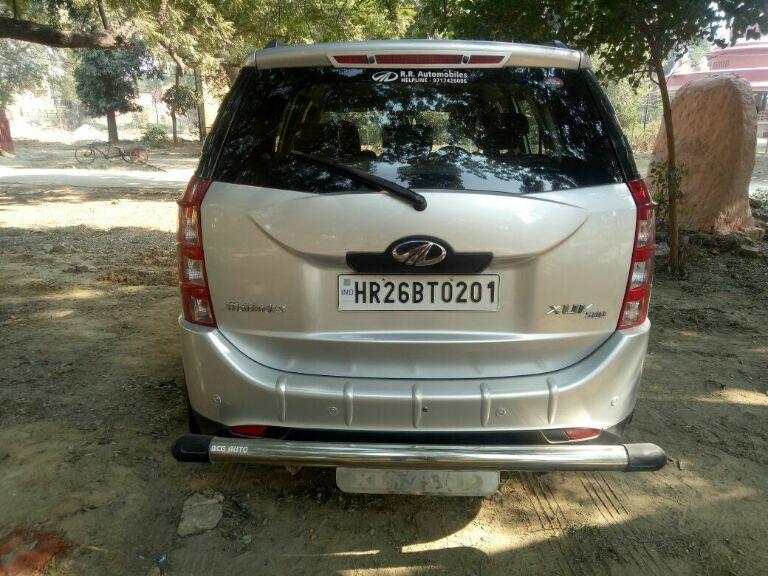 Mahindra XUV500 W8 2012