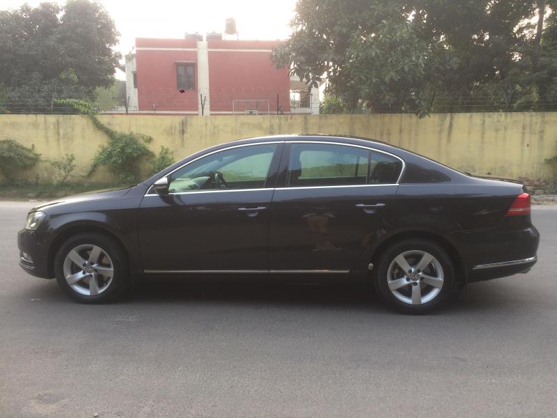 Volkswagen Passat Comfortline 2.0 TDI AT 2011