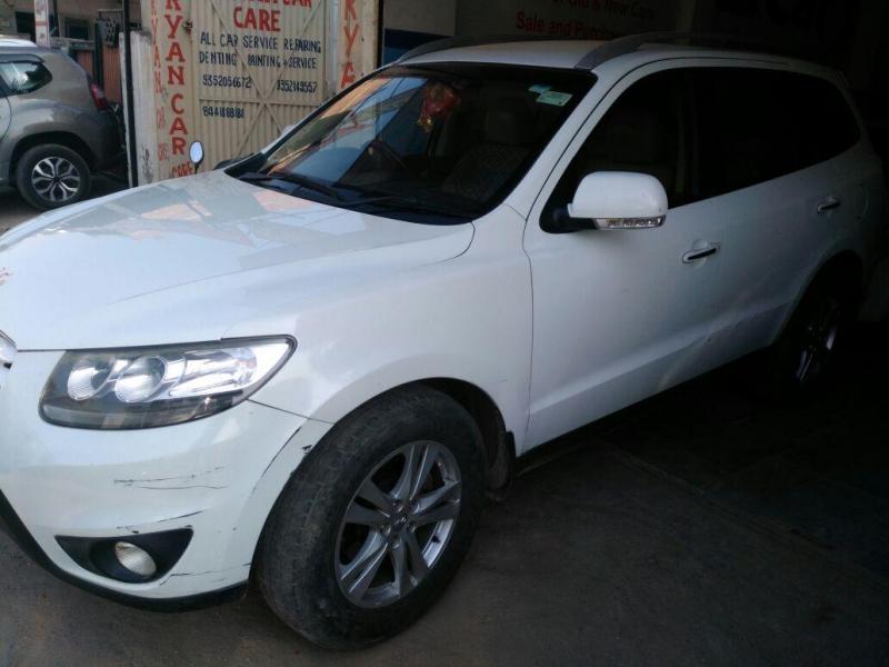 Hyundai Santa Fe 2WD MT 2013