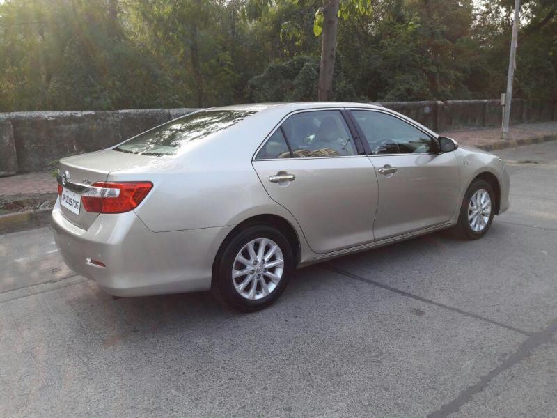 Toyota Camry 2.5 AT 2014