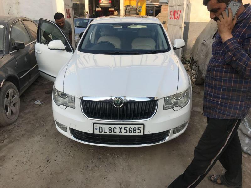 SKODA SUPERB Ambition 2.0 TDI CR AT 2012