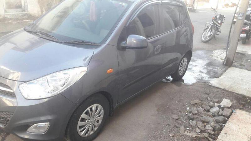Hyundai i10 Sportz 1.2 AT 2015