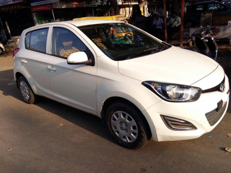 Hyundai i20 Magna (O) 1.4 CRDi 2012