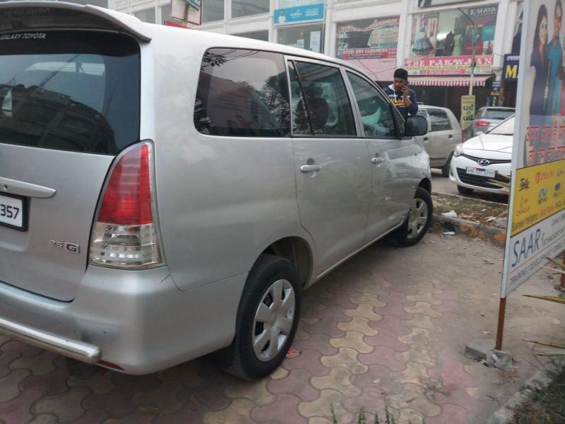 Toyota Innova 2.5 G 2009
