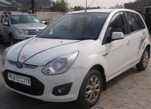 Ford Figo DURATEC TITANIUM 1.2 2014