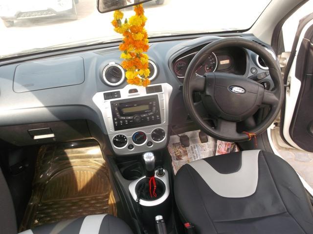 Ford Figo DURATEC TITANIUM 1.2 2014