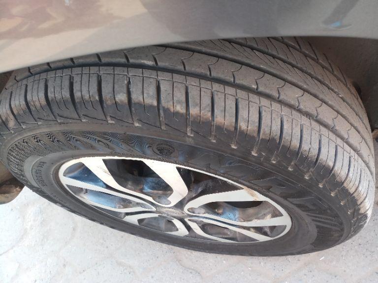 Nissan Terrano XL D PLUS 2014