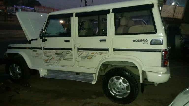 Mahindra Bolero ZLX BS IV 2015