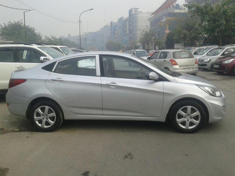 Hyundai Verna Fluidic 1.6 CRDI EX 2012