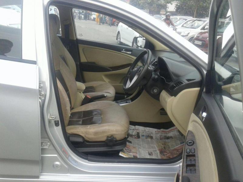 Hyundai Verna Fluidic 1.6 CRDI EX 2012