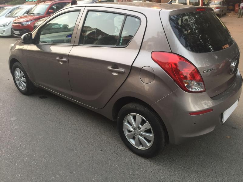 Hyundai i20 Sportz 1.2 2013