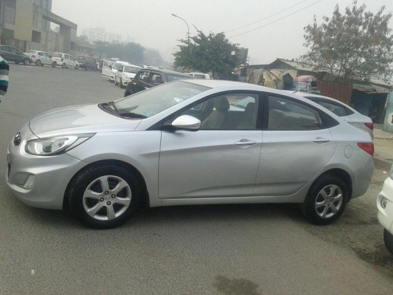 Hyundai Verna Fluidic 1.6 CRDI EX 2012