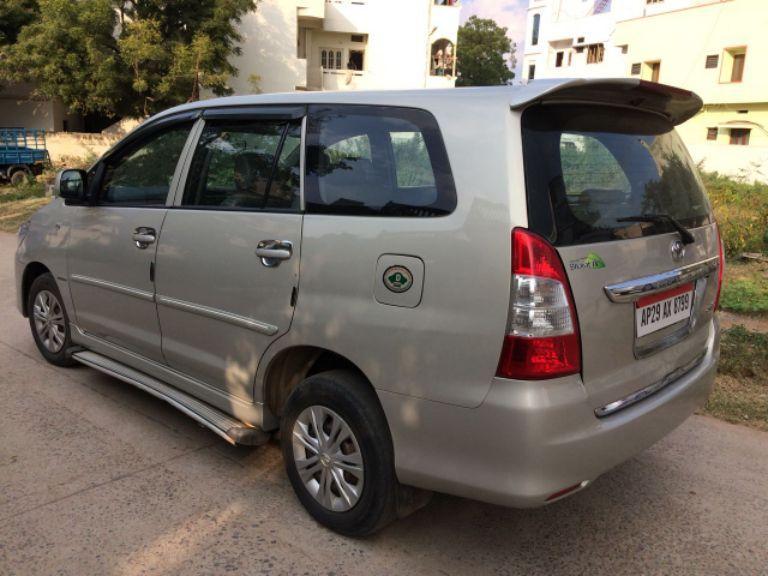 Toyota Innova 2.5 G (Diesel) 8 Seater 2012