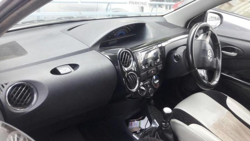 Toyota Etios Cross 1.4 VD 2015