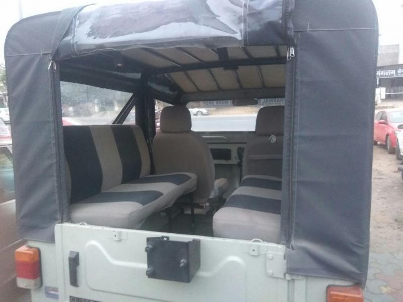 Mahindra Jeep MM 550 2004