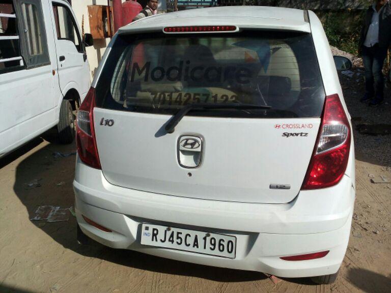 Hyundai i10 Sportz 1.1 2013