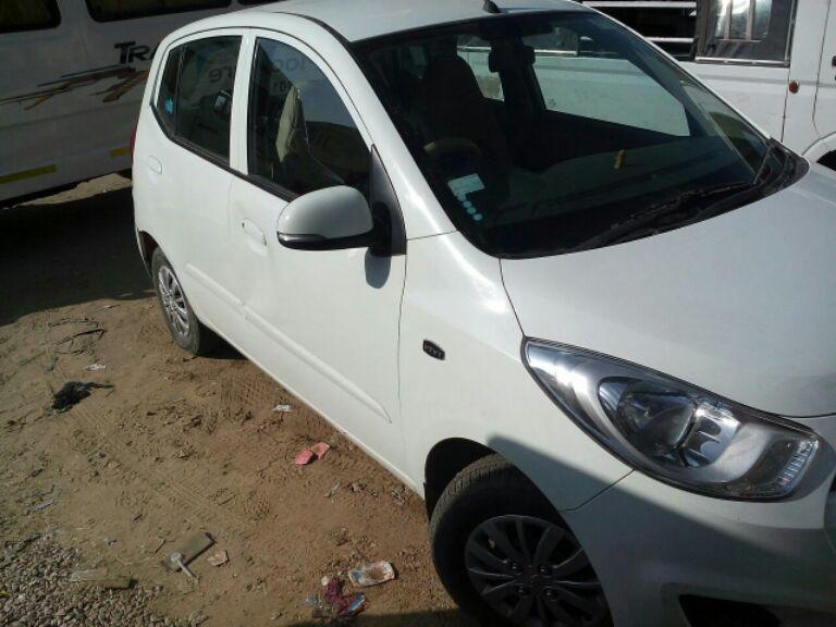 Hyundai i10 Sportz 1.1 2013