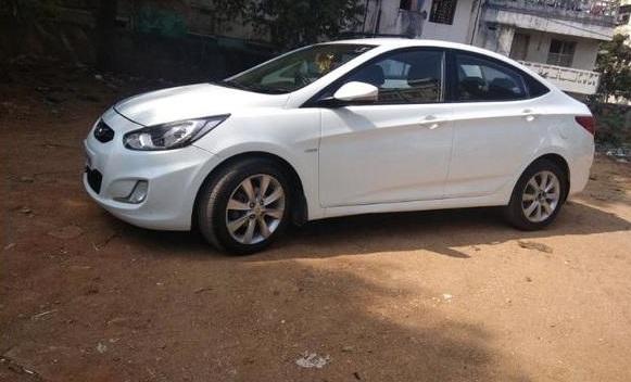 Hyundai Verna 1.6 CRDI SX 2012