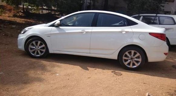 Hyundai Verna 1.6 CRDI SX 2012