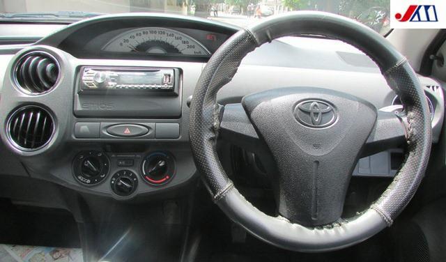 Toyota Etios GD 2013