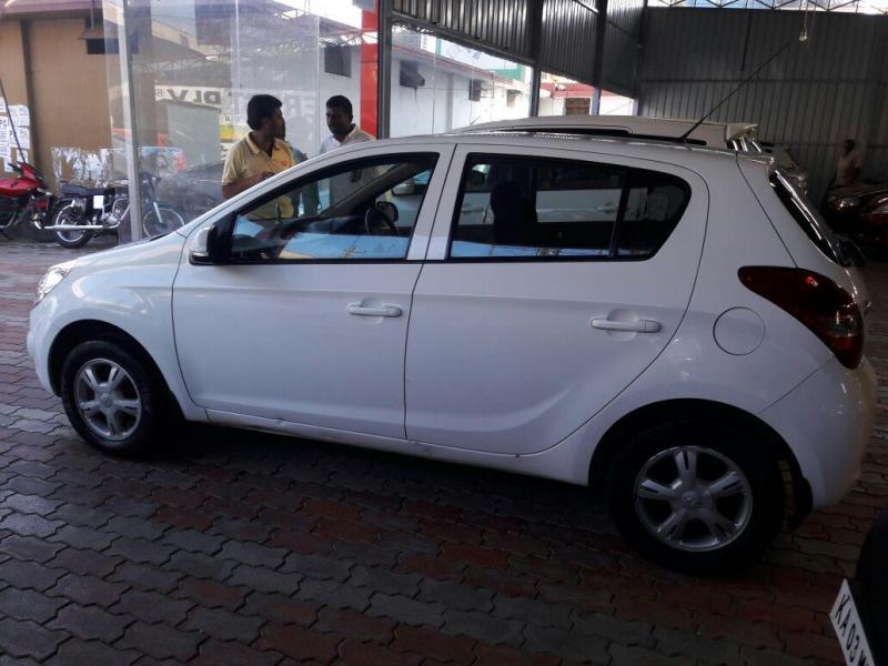 Hyundai i20 Asta 1.2 2012