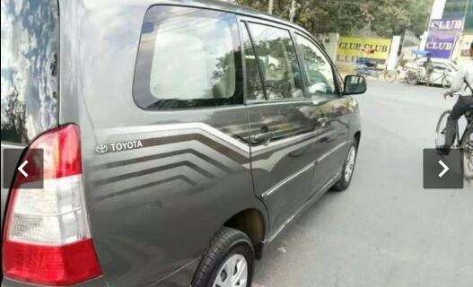 Toyota Innova 2.5 G 7 STR BS IV 2012