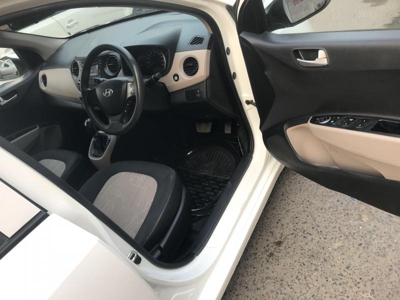 Hyundai Grand i10 Sportz (O) AT 1.2 Kappa VTVT 2014