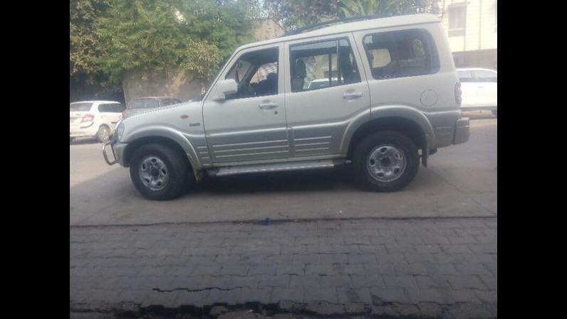 Mahindra Scorpio 2.6 SLX 2005