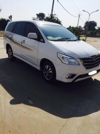 Toyota Innova 2.5 V 7 STR 2015
