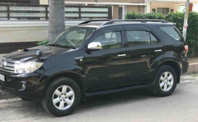 Toyota Fortuner 3.0 4x2 MT 2009