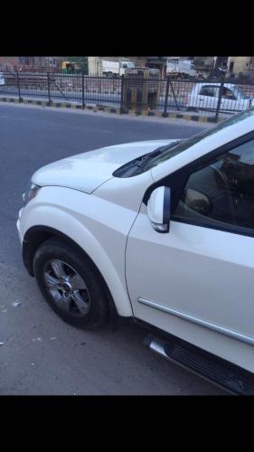 Mahindra XUV500 W8 2015