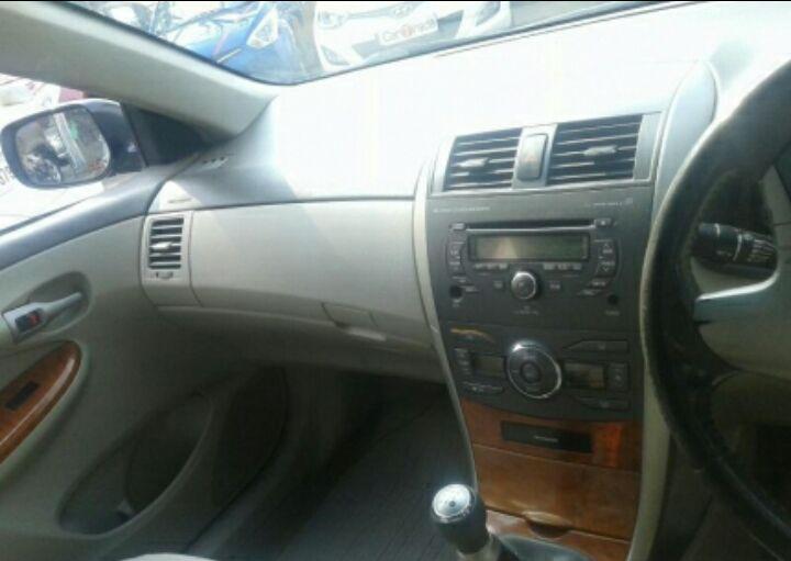 Toyota Corolla Altis 1.8 G 2010