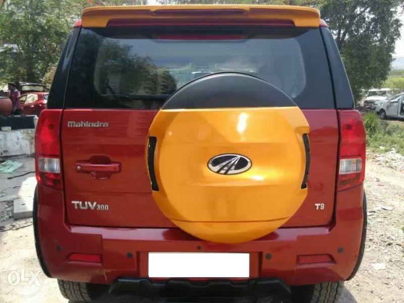 Mahindra TUV300 T8 Petrol 2016