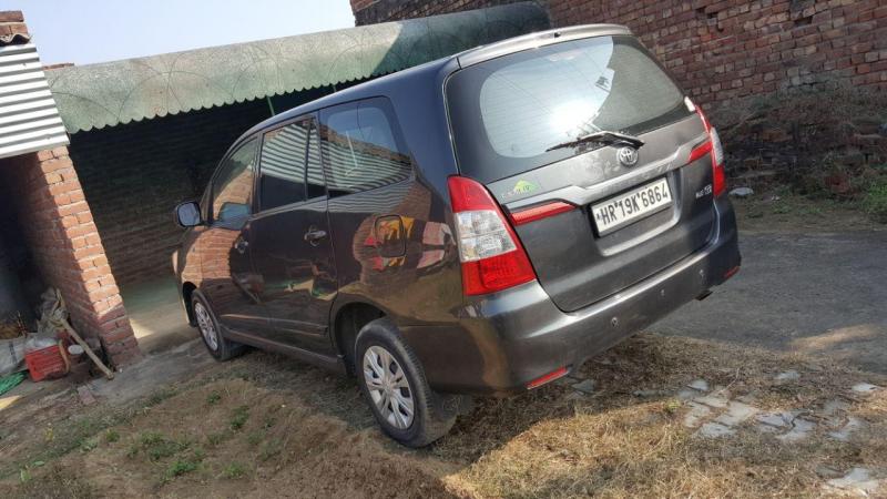 Toyota Innova 2.5 G 2015