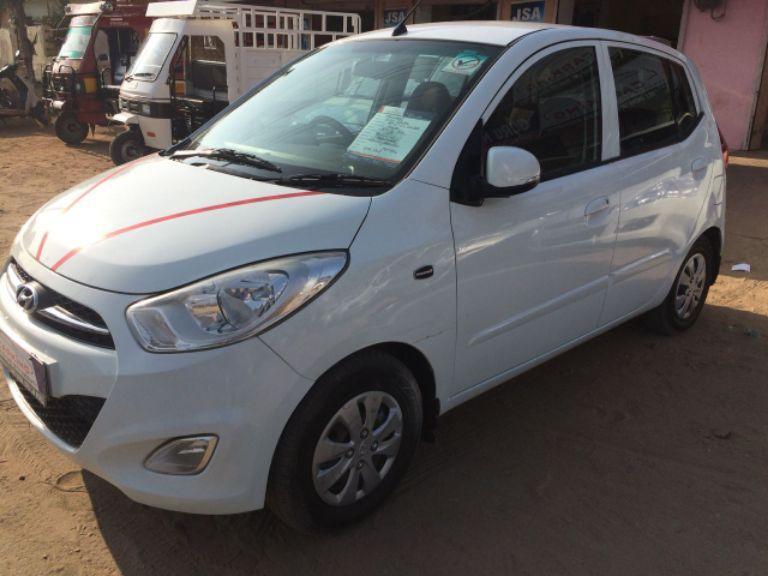 Hyundai i10 Sportz 1.1 2012